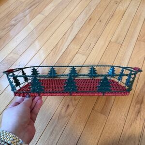 Like New Pyrex 13x9 Christmas Tree Woven and Metalwork Basket Liner